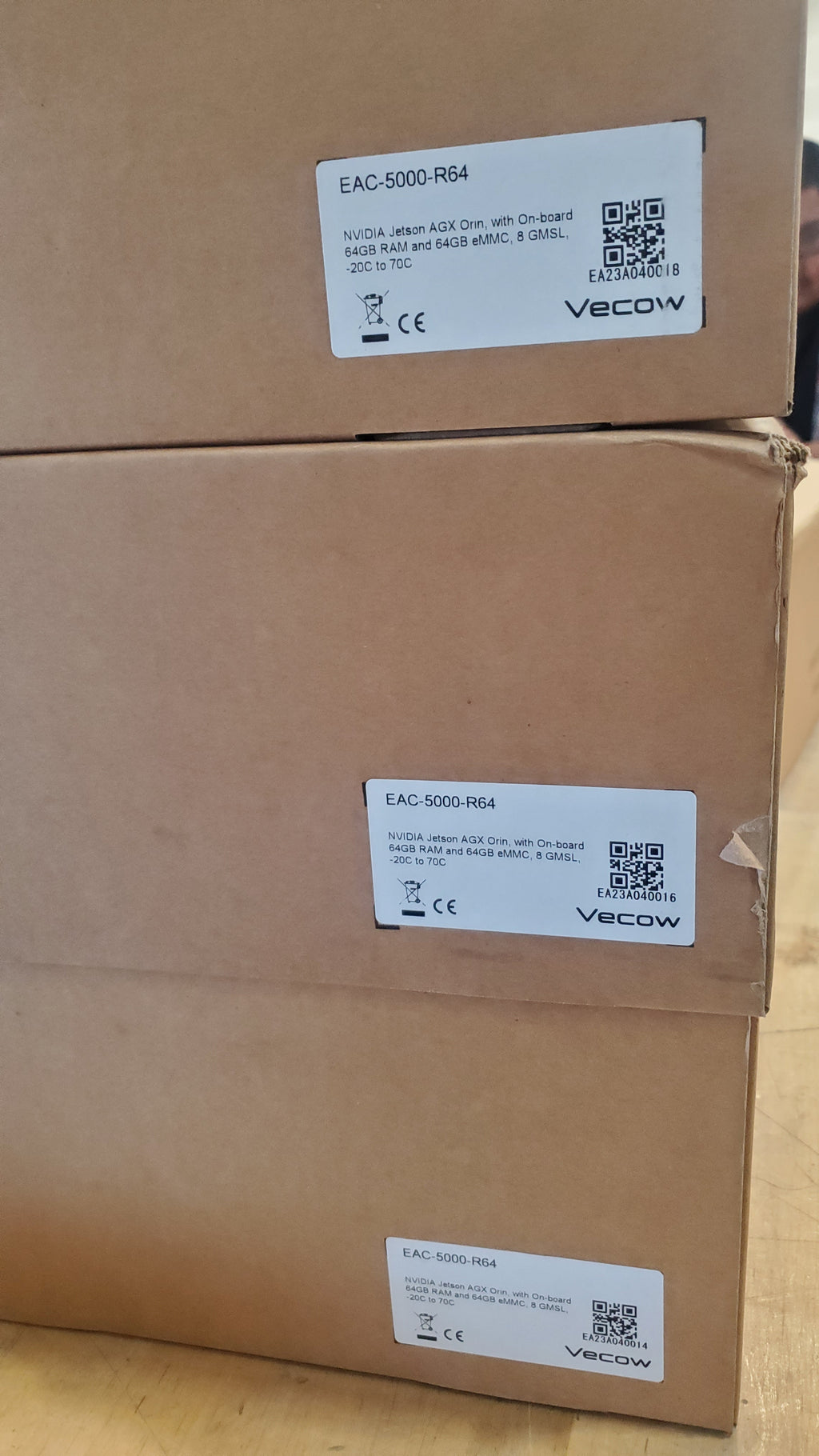 Vecow EAC-5000-R64